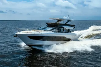 Thumbnail von Cruisers Yachts 57 FLY