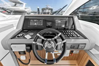 Thumbnail von Cruisers Yachts 42 Cantius