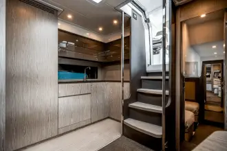 Thumbnail von Azimut 43