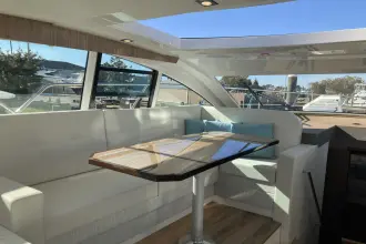 Thumbnail von Cruisers Yachts 46 Cantius