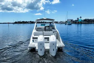 Thumbnail von Sea Ray SLX 400 Outboard