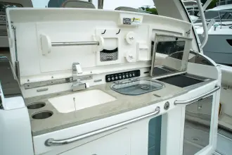 Thumbnail von Boston Whaler 420 Outrage