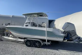 Thumbnail von Boston Whaler 230 Outrage