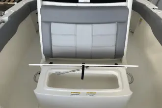 Thumbnail von Boston Whaler 230 Outrage