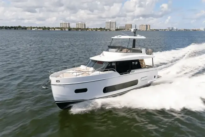 Azimut 60