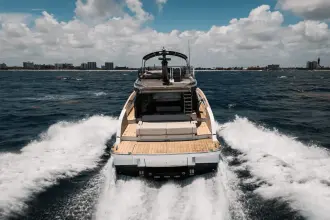 Thumbnail von Azimut Seadeck 6