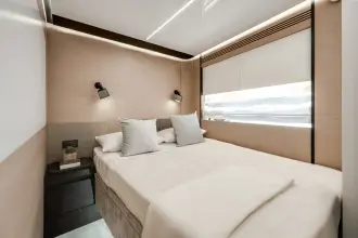 Thumbnail von Azimut S8