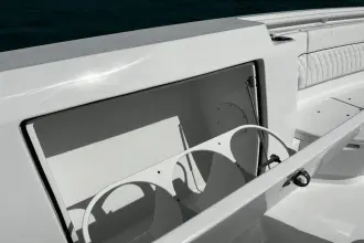 Thumbnail von Intrepid 41 Panacea