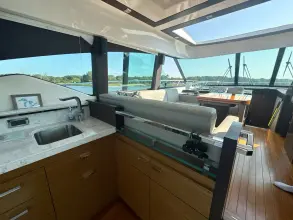 Thumbnail von Tiara Yachts 53 Coupe
