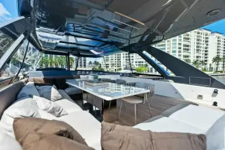 Thumbnail von Ferretti Yachts 850 Alter Ego