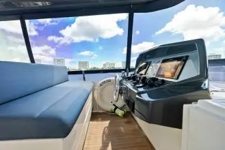 Thumbnail von Ferretti Yachts 850 Alter Ego