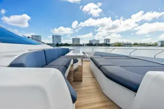 Thumbnail von Ferretti Yachts 850 Alter Ego