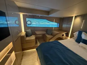 Thumbnail von Cruisers Yachts 57 FLY