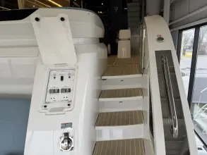 Thumbnail von Cruisers Yachts 57 FLY