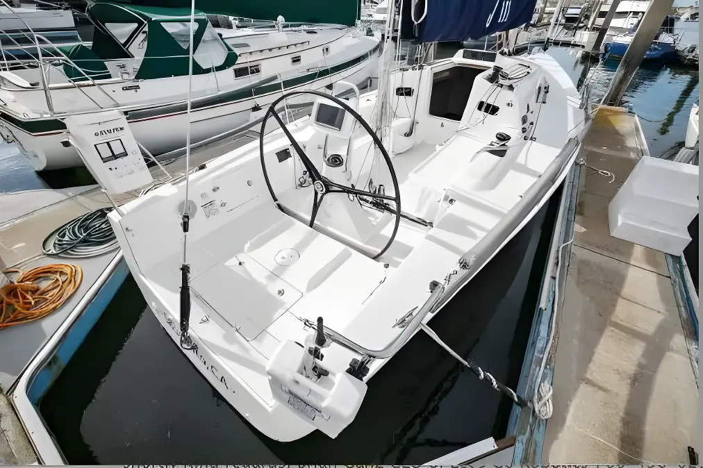 J Boats J111