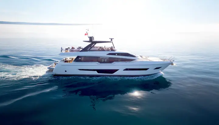 Ferretti Yachts 780 FERRETTI YACHTS 780