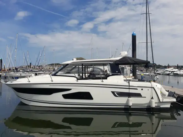 Jeanneau Merry Fisher 1095 Coupé Swallow