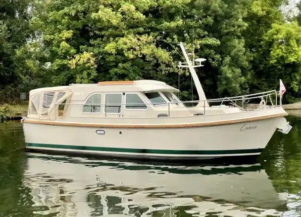 Linssen 29.9 Sedan Cavania