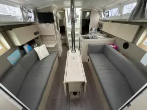 Thumbnail von Beneteau Oceanis 35.1