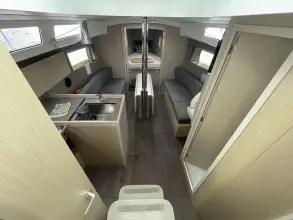 Thumbnail von Beneteau Oceanis 35.1