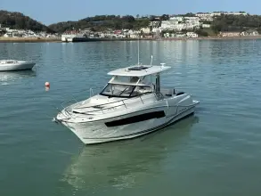 Thumbnail von Jeanneau Cap Camarat 10.5 WA S2 Spritzer