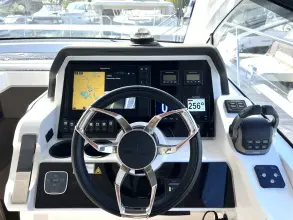 Thumbnail von Sealine S390 Presents as new