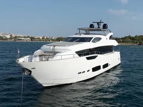 Sunseeker 95 Yacht