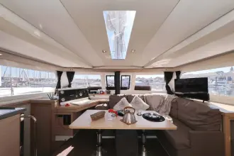 Thumbnail von Fountaine Pajot Lucia 40