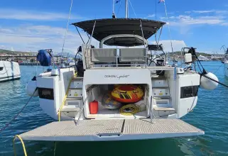 Thumbnail von Beneteau Oceanis Yacht 62