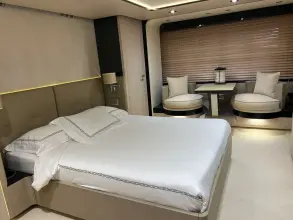 Thumbnail von Azimut 80