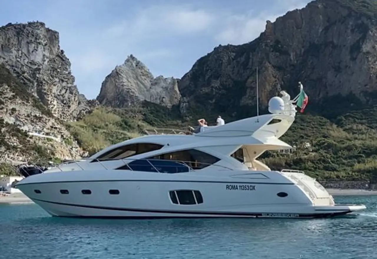 Sunseeker Manhattan 60 CHAMPAGNE