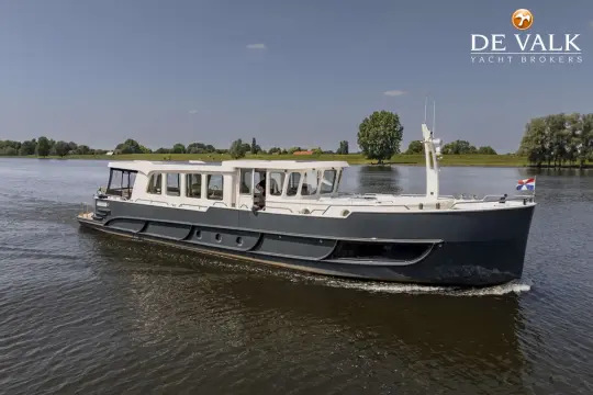 Euroship Services BV Deksalon 1950