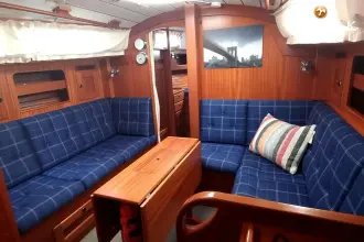 Thumbnail von Hallberg-Rassy 37