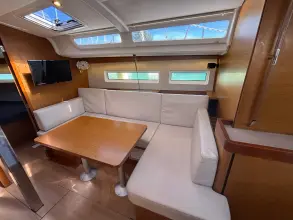 Thumbnail von Jeanneau Sun Odyssey 440 HYPNAUTIZED