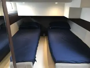 Thumbnail von Fairline Squadron 42 n/a