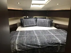 Thumbnail von Fairline Squadron 42 n/a