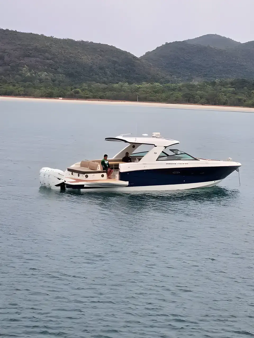 Sea Ray SLX 400 Outboard MOLTO