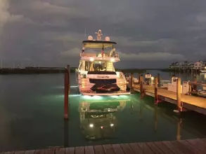 Thumbnail von Sunseeker 86 Yacht