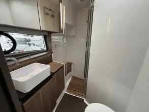 Thumbnail von Sealine C430 Bow & Stern Thrusters