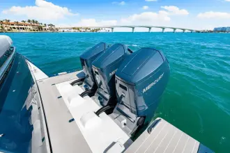 Thumbnail von Azimut 48