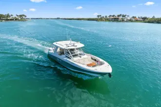 Thumbnail von Boston Whaler 350 Realm