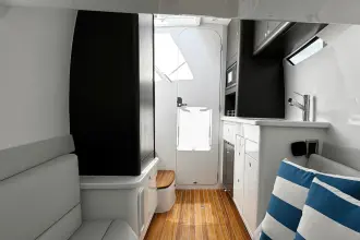 Thumbnail von Intrepid 41 Panacea