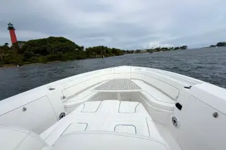 Thumbnail von Intrepid 41 Panacea