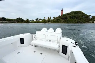 Thumbnail von Intrepid 41 Panacea