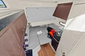 Thumbnail von Boston Whaler 380 Outrage