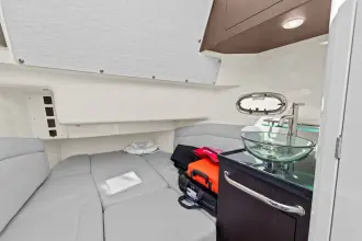 Thumbnail von Boston Whaler 380 Outrage