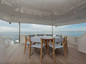 Thumbnail von Hatteras 	100 Motor Yacht  Living the Experience