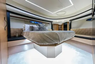 Thumbnail von Pershing 92