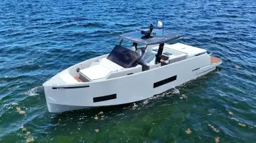 Thumbnail von De Antonio Yachts D42