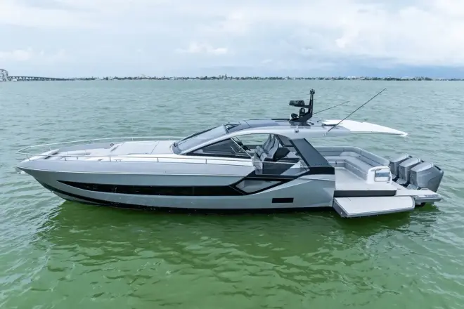 Azimut 48
